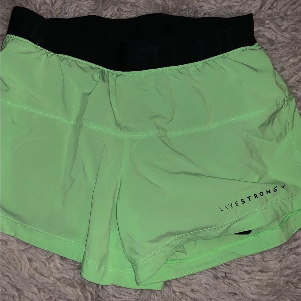 NWOT 2 in 1 nike shorts! - Picture 2 of 4